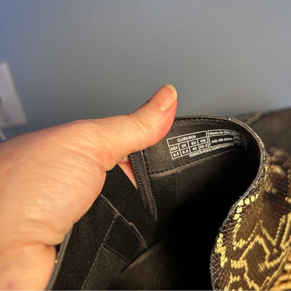 VIONIC Natural Snake Print Leather Clara Boa Ankle Booties 8.5 - Picture 8 of 9